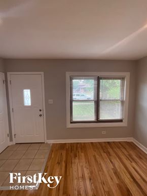 Burbank house for rent - 7744 Lotus Ave Burbank, IL 60459