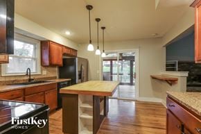 Kansas City house for rent - 7939 N Campbell St Kansas City, MO 64118