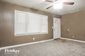 Kansas City house for rent - 7915 E 47th Ter Kansas City, MO 64129