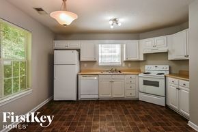 Riverdale house for rent - 7976 Mustang Lane Riverdale, GA 30274