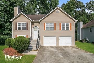 Riverdale house for rent - 8012 Mustang Lane Riverdale, GA 30274