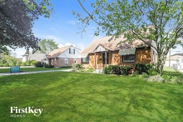 Burbank house for rent - 8017 Merrimac Ave Burbank, IL 60459