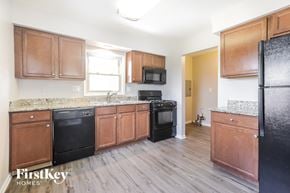 Burbank house for rent - 8017 Merrimac Ave Burbank, IL 60459