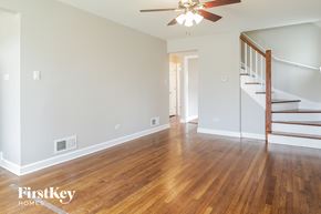 Chicago house for rent - 8025 S Kolin Ave Chicago, IL 60652