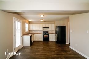 Indianapolis house for rent - 8123 Fisher Bend Dr Indianapolis, IN 46239
