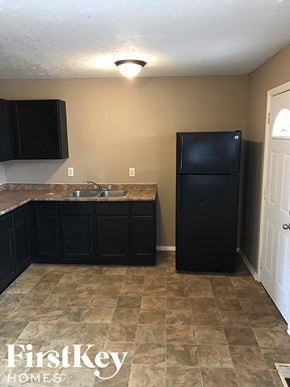 Indianapolis house for rent - 8509 Lenna Court Indianapolis, IN 46226