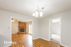Indianapolis house for rent - 8522 Summertree Ln Indianapolis, IN 46256