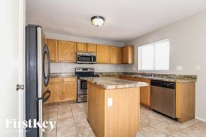 Peoria house for rent - 8560 W Vogel Ave Peoria, AZ 85345