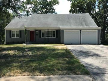 Overland Park house for rent - 8712 Marty Lane Overland Park, KS 66212