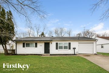 Indianapolis house for rent - 8738 Montery Rd Indianapolis, IN 46226