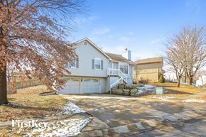Kansas City house for rent - 8837 NE 74th Terrace Kansas City, MO 64158