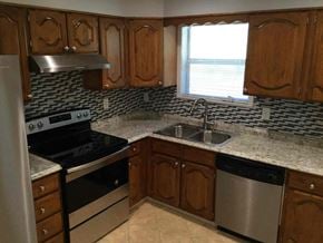 Jonesboro house for rent - 8894 Raven Dr Jonesboro, GA 30238