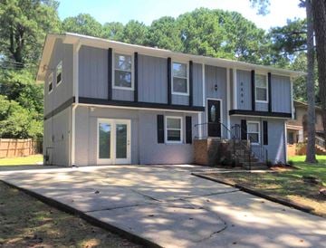 Jonesboro house for rent - 8894 Raven Dr Jonesboro, GA 30238