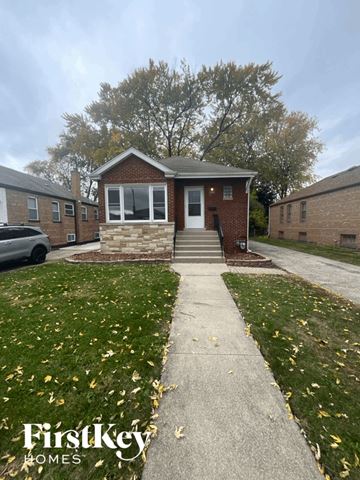 Evergreen Park house for rent - 8912 South Sacramento Avenue Evergreen Park, IL 60805