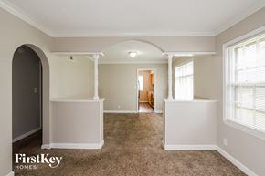 Raytown house for rent - 9005 E 68th Terr Raytown, MO 64133
