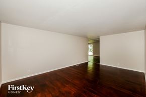 Indianapolis house for rent - 9420 E Shenandoah Indianapolis, IN 46229