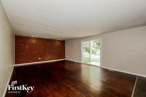 Indianapolis house for rent - 9420 E Shenandoah Indianapolis, IN 46229