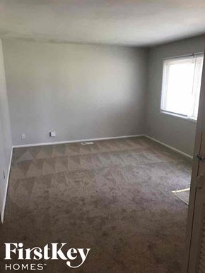 Indianapolis house for rent - 9525 E 39th Place Indianapolis, IN 46235