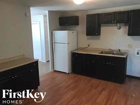 Indianapolis house for rent - 9525 E 39th Place Indianapolis, IN 46235