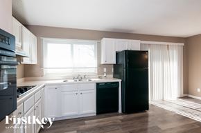 Saint Louis house for rent - 9553 Winkler Drive Saint Louis, MO 63136