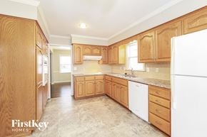 Overland Park house for rent - 9613 Beverly Dr Overland Park, KS 66207