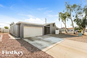 Phoenix house for rent - A modern house with a garage is for sale.