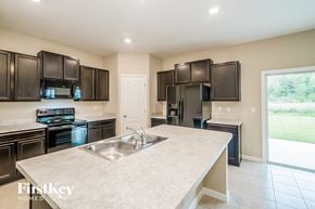Jacksonville house for rent - 5645 Kellar Cir Jacksonville, FL 32218