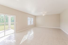 Jacksonville house for rent - 5689 Kellar Cir Jacksonville, FL 32218