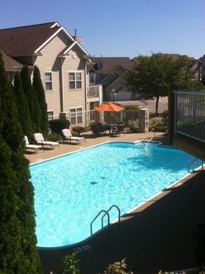 Omaha apartment for rent - Sparkling Pool