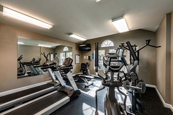 24 Hour fitness center with wifi