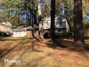 Stone Mountain house for rent - 1478 Spruce Ridge Way Stone Mountain, GA 30083