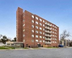 Toronto apartment for rent - an apartment building on the corner of a street