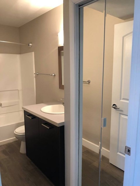 Floor plan for 2 beds, 2 baths, 925 sqft