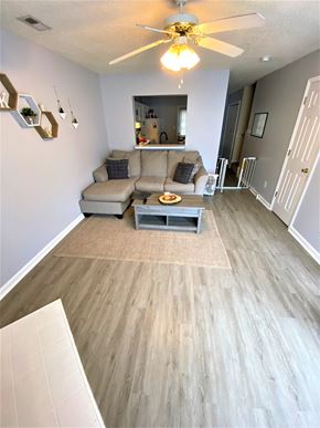 Jacksonville house for rent - 303 Meadowbrook Lane