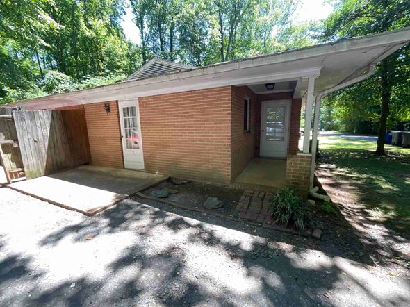 Winston Salem apartment for rent - 2115 Brookhurst Street Apt #2, Winston-Salem, NC 27106