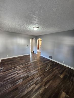 Cincinnati house for rent - 3029 South Hegry Circle