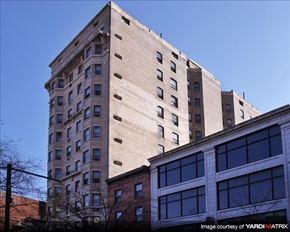 Philadelphia apartment for rent - a tall building on the side of a building