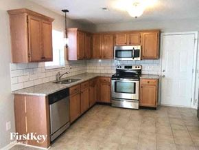 Charlotte house for rent - 10104 Prosperity Point Lane Charlotte, NC 28269