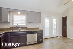Greenwood house for rent - 1106 Park Drive Greenwood, MO 64034