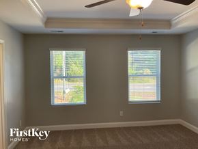 Charlotte house for rent - 9006 Evans Woods Dr Charlotte, NC 28215