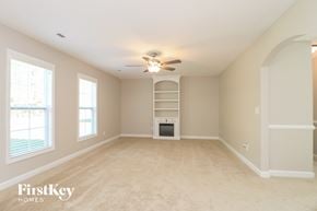 Winston-Salem house for rent - 1647 Crestlawn Trail Winston-Salem, NC 27040