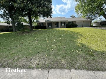 Desoto house for rent - 115 Brook Hollow Drive Desoto, TX 75115