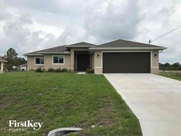 Lehigh Acres house for rent - 3513 23rd St SW Lehigh Acres, FL 33976