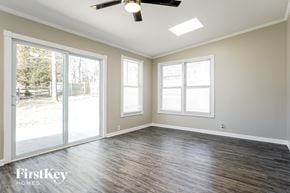 Greensboro house for rent - 6700 River Hills Drive Greensboro, NC 27410