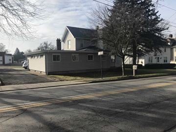 Hartville apartment for rent - a mobile home on the side of a street