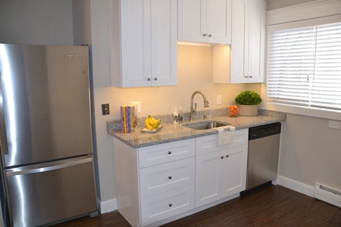 Floor plan for 2 beds, 1 bath, 900 sqft