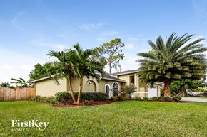 Fort Myers house for rent - 18606 Cedar Drive E Fort Myers, FL 33967