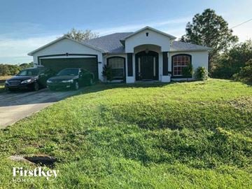 Lehigh Acres house for rent - 541 Hawthorne Avenue S Lehigh Acres, FL 33974
