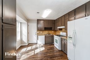Snellville house for rent - 4190 Mountain Glen Trace Snellville, GA 30039