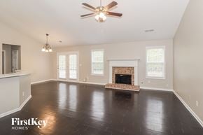 Cumming house for rent - 7250 Lanier Cove Court Cumming, GA 30041
